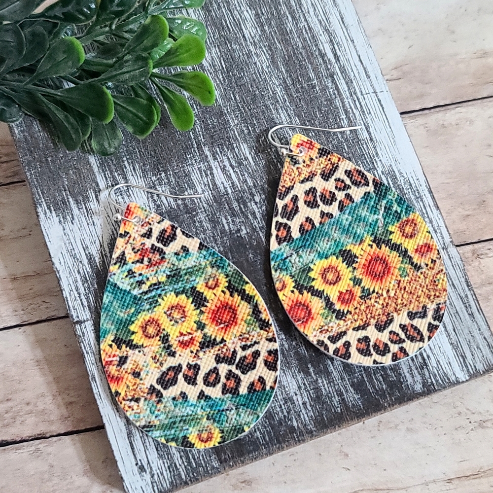💜 3/$25 Leapord Sunflower Earrings